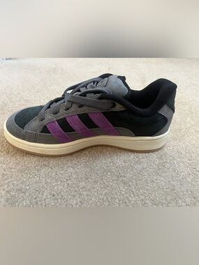 Adidas Campus 00s Beta Sneakers Women’s 7 Gray Black Purple Suede JH5608 Gum Sol